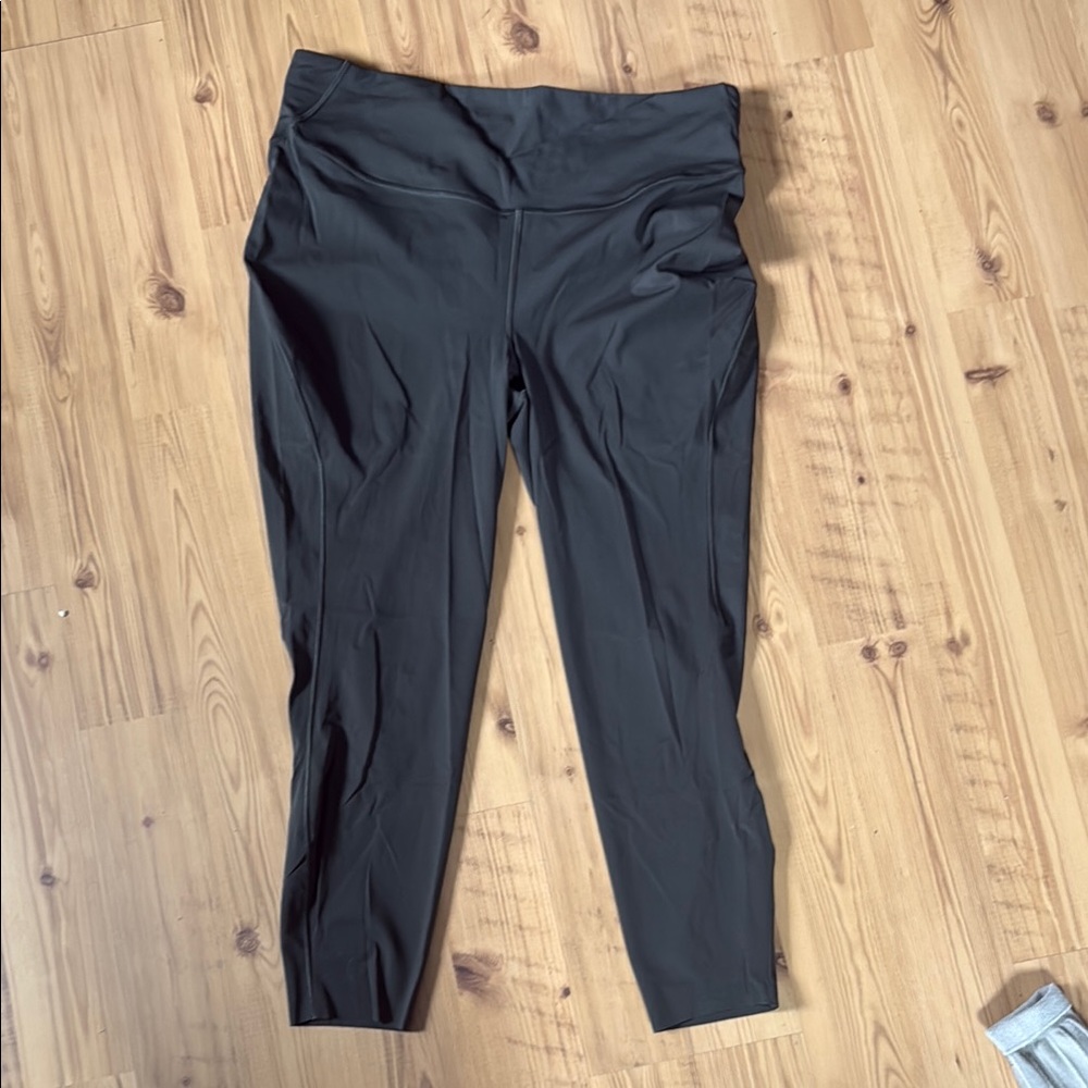 Lululemon base pace high ride leggings